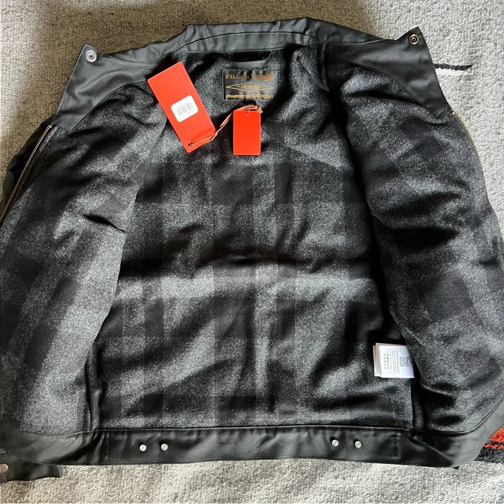 Filson durable waxed